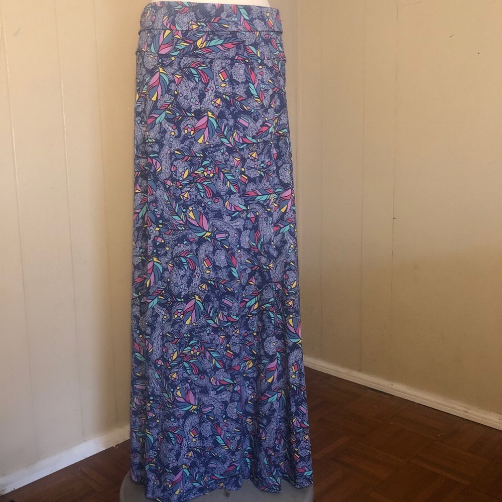 LuLaRoe Maxi skirt size M multicolored feather